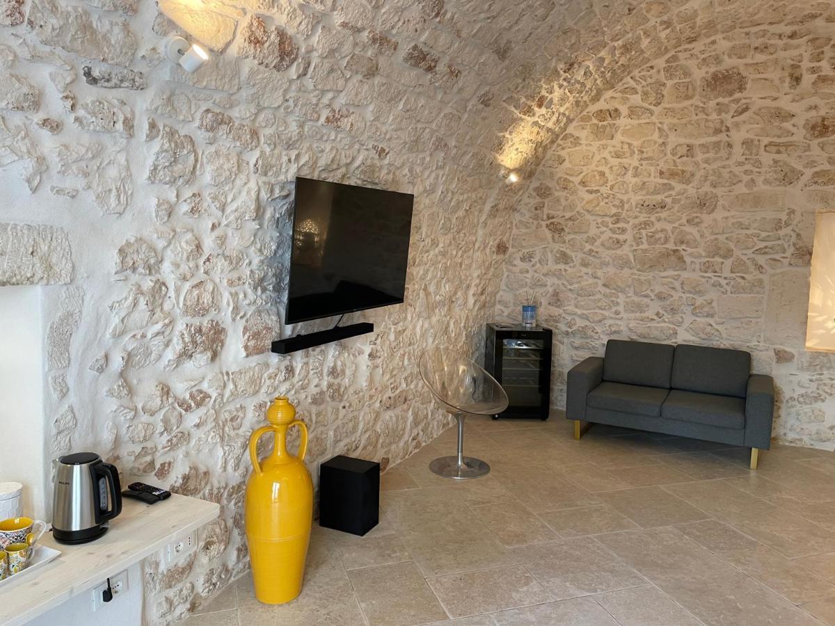 White Room Ostuni Exterior photo